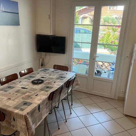 Roncoise Bien Place Apartamento
